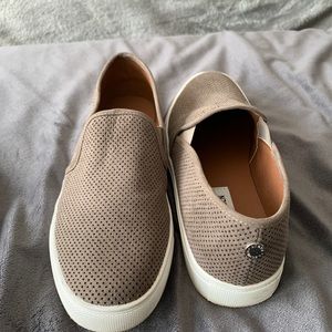 Steve Madden slip ons
